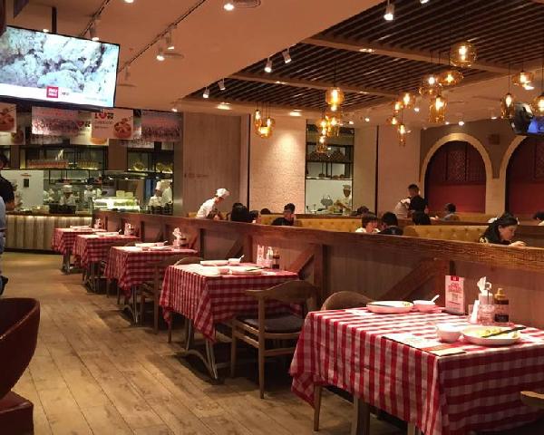 张勇曾被骗，贾国龙曾巨亏……餐饮大佬们成功前不为人知的往事