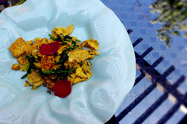 餐饮服务升级正当时，服务模型、员工管理模式的正确打开方式是？